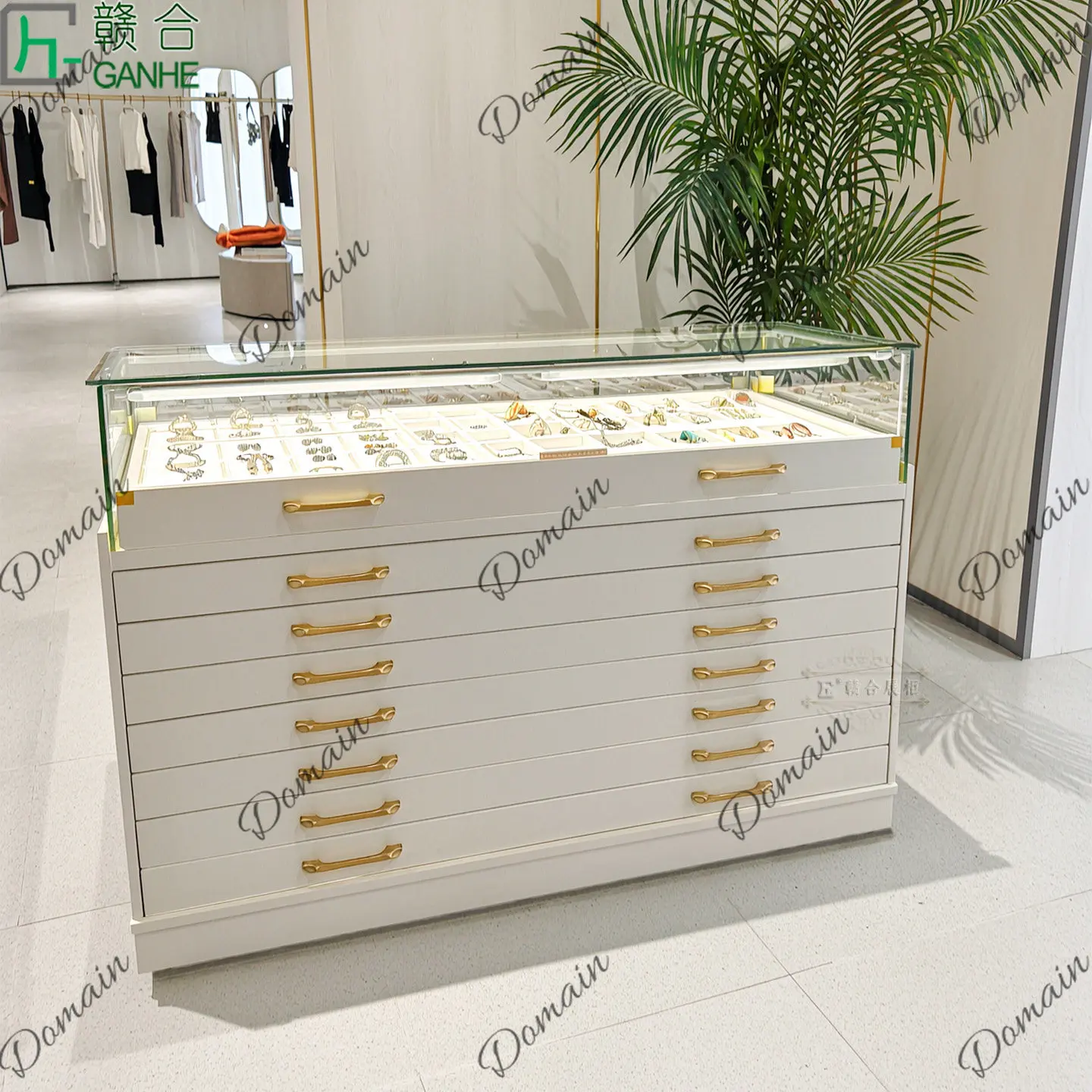 81 N Vetrina in vetro di lusso - Jewelry For Watches recensione e prezzo